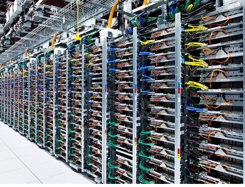 server room, server rack, data center, structured cabling
